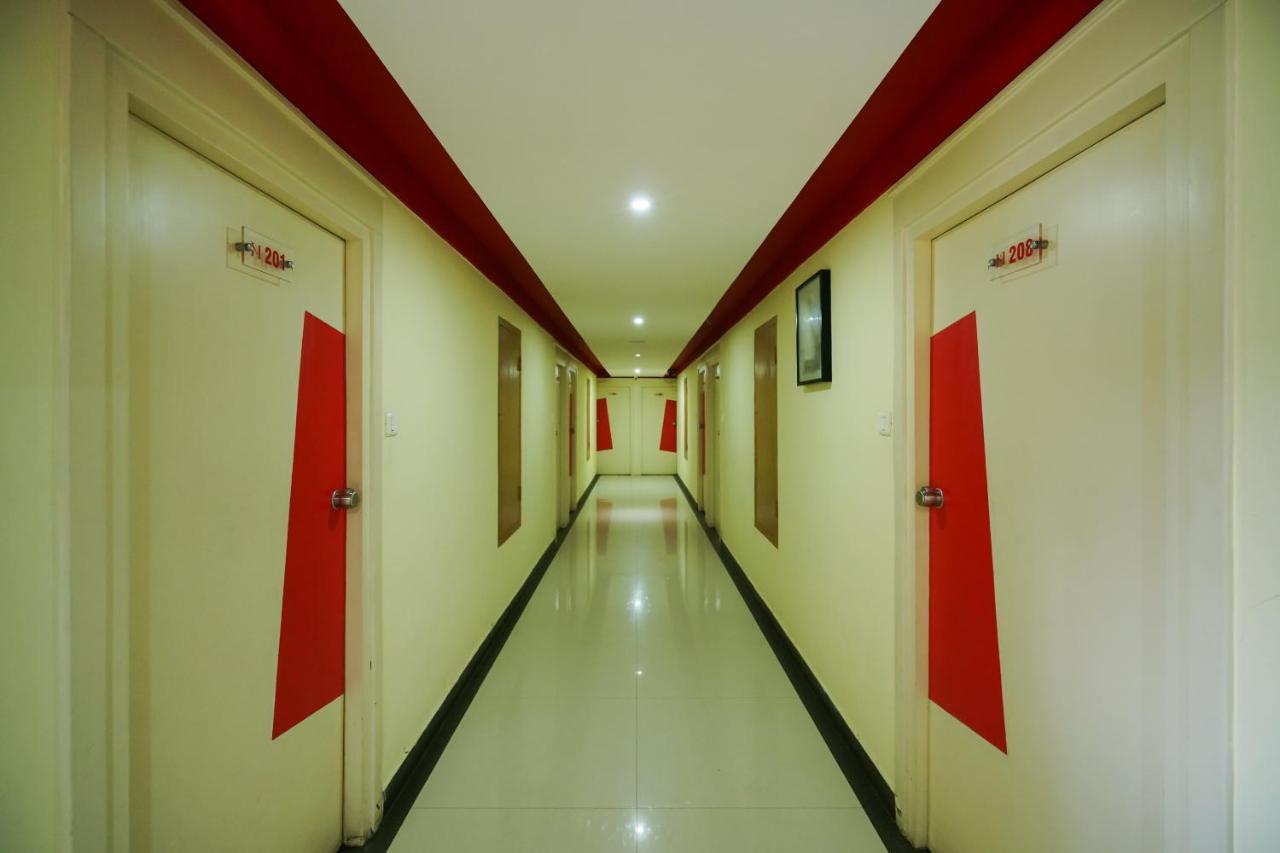 Oyo 1684 Hotel Malabar Inn Kozhikode Exterior photo